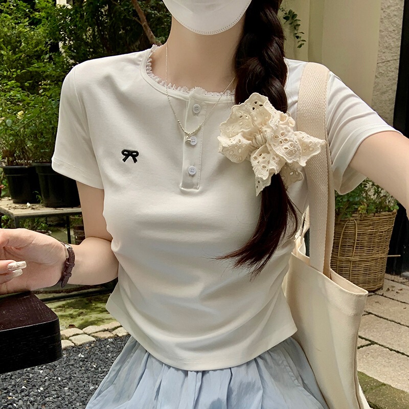 White Lace-Trimmed Short-Sleeve T-Shirt for Women, 2026 Summer New Style, Ruched Waist, Slimming, Regular Shoulder Fit, Short Top