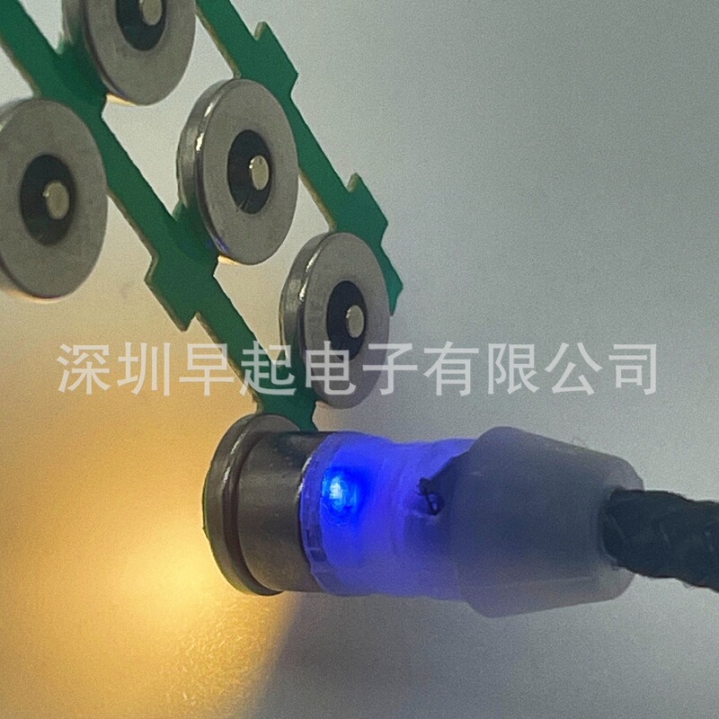 Patented magnetic male and female connector charging cable with magnetic male connector and magnetic male and female matching warm light design Patented magnetic male and female connector charging cable with magnetic male connector and magnetic male and female matching warm light design
