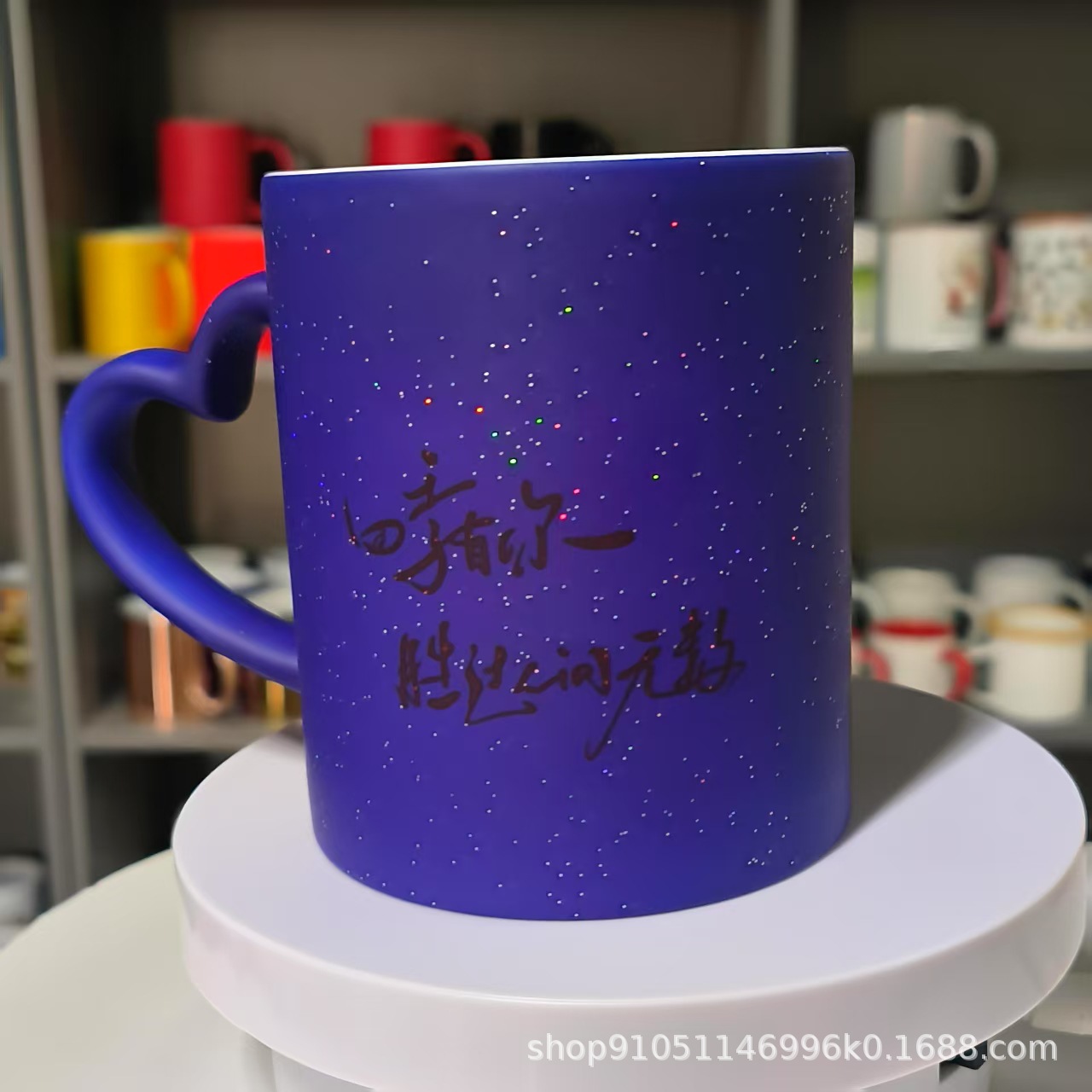 Fabricante al por mayor de alta temperatura de fabricación de cerámica personalizada foto de patrón de taza de color fijo logotipo de marca de taza