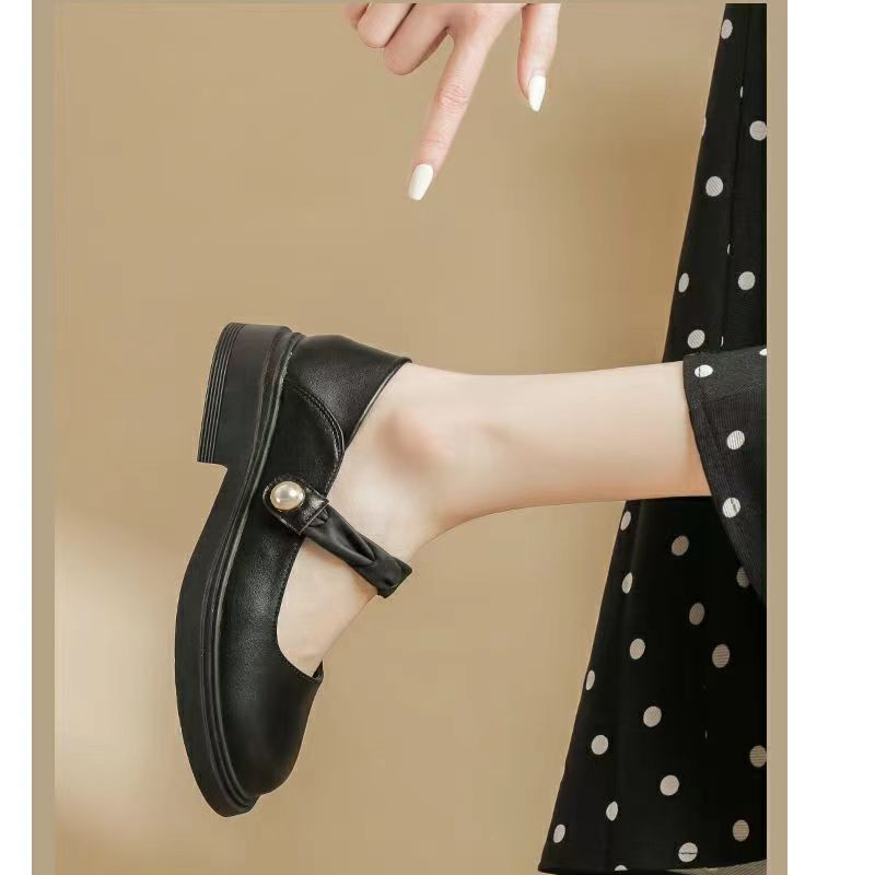 Retro estilo francés con suela gruesa y superficial zapatos de una sola mujer 2026 nueva primavera pequeña altura con zapatos de falda mary-zhen