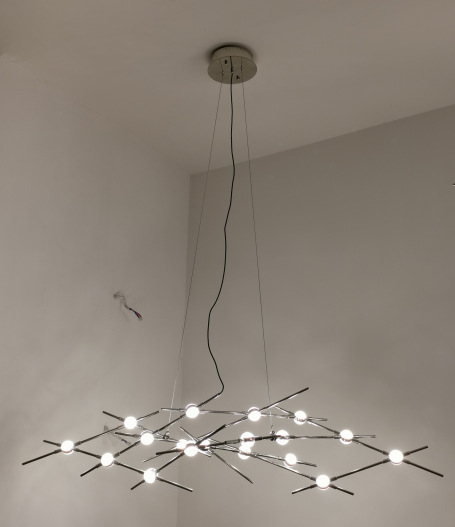 Arte creativo diseñador de vestuario luz de cielo estrellado barra de araña posmoderna diseño de barra de café ropa de iluminación moderna