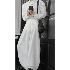 春夏の新型ファッションに合わせて、シンプルなデザイン感があります。
