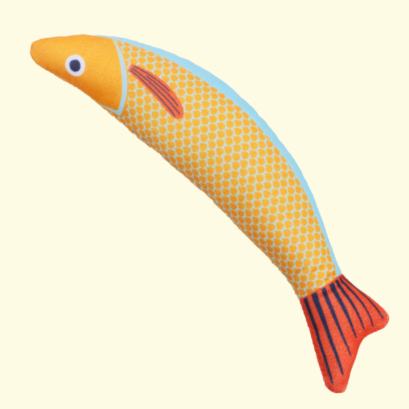 猫のおもちゃは猫の麻布の魚をからかいます。|undefined