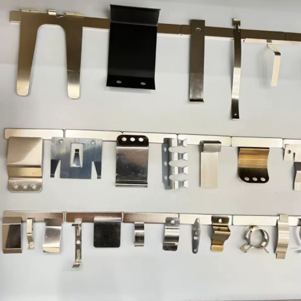 长期供应钛材质冲压件钛医疗配件钛触点各种异形钛拉伸件来图定做