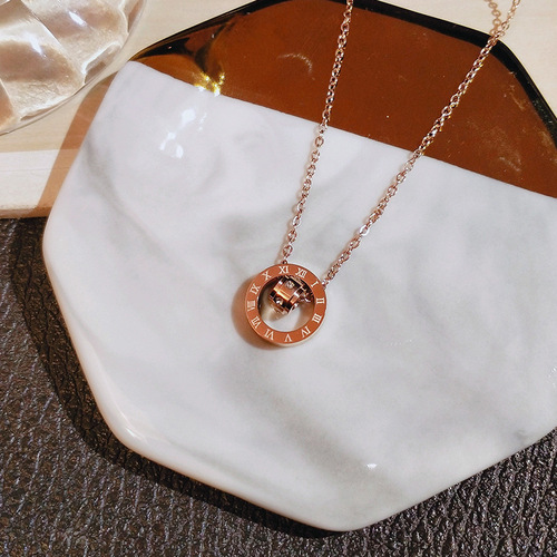 Korean 18k Rose Gold Simple Roman Six Diamond Necklace for Women, Titanium Steel, Non-Fading, Fashionable Clavicle Chain, Wholesale