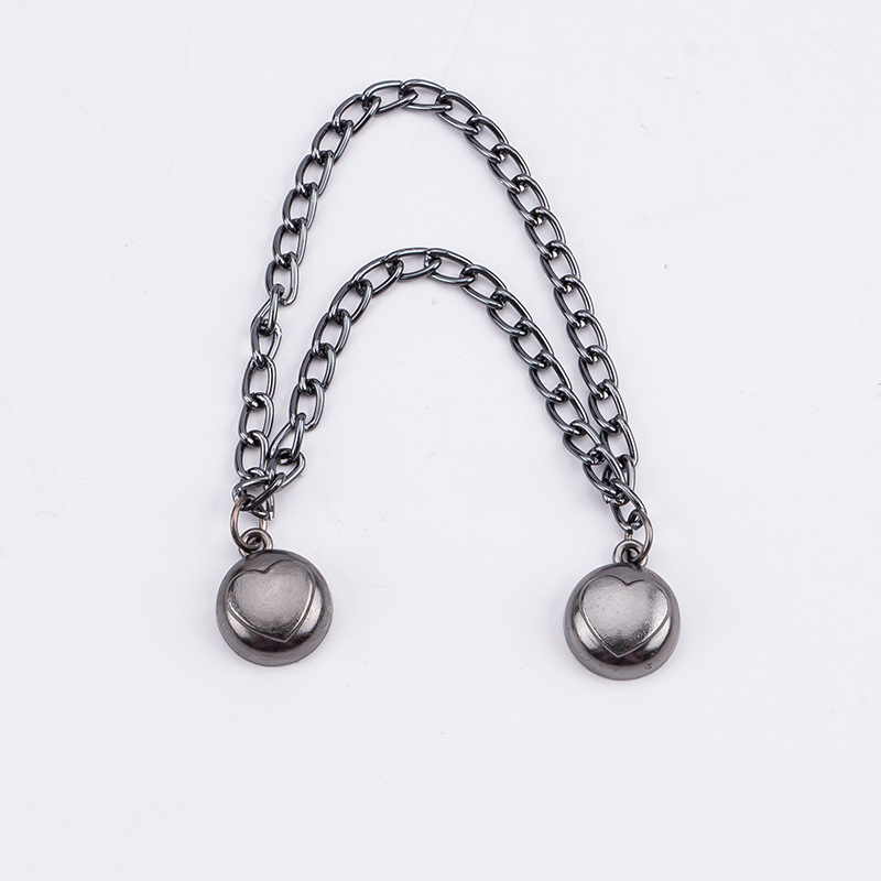 チェーンの磁気はズボンの足を引きずることを防ぎます。金属の磁気は袖口を固定します。