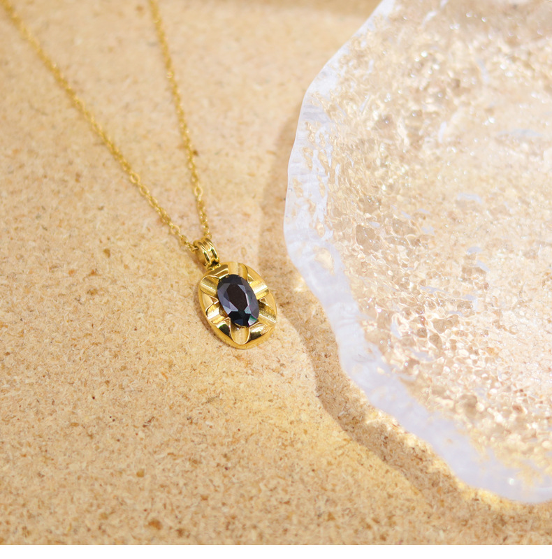 4g Weight Pendant Necklace Classification 1 Piece Quantity Holiday Occasion 304 Stainless Steel Material Gold Plated, Real Gold Plated Plating Geometric Pattern Women'S Gender Elegant Style Waterproof Non Tarnish, Gold Plated Craft Real Gold Plated Geometric 304 Stainless Steel Elegant Waterproof Non Tarnish Pendant Necklace 4
