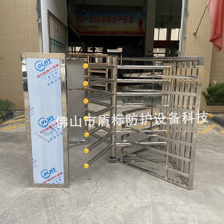 单限栅栏旋转门河南郑州火车站单向旋转道闸门机场矩形单向梳状门
