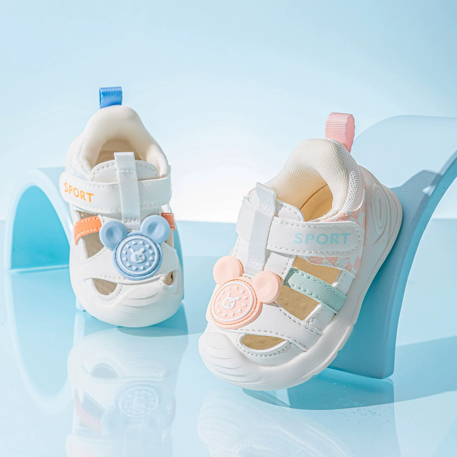 Летние новые детские босоножки женские нескользящие мягкие подошвы детские сандалии мужские противоударные сандалии