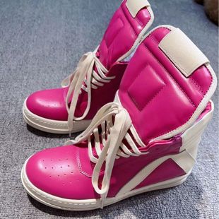 RO���h�Ӹߎ�õ�tɫ��Ů����Ƥ�\�����e���߈A�^��H��Ь��װٴ�