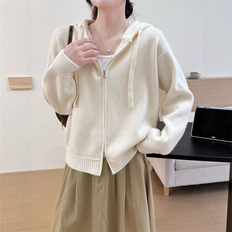Korean Style Double Zipper Hooded Sweater for Women 2026 Autumn and Winter New Style Lazy Style Short Knitted Cardigan Top for Small People Korean Style Double Zipper Hooded Sweater for Women 2026 Autumn and Winter New Style Lazy Style Short Knitted Cardigan Top for Small People