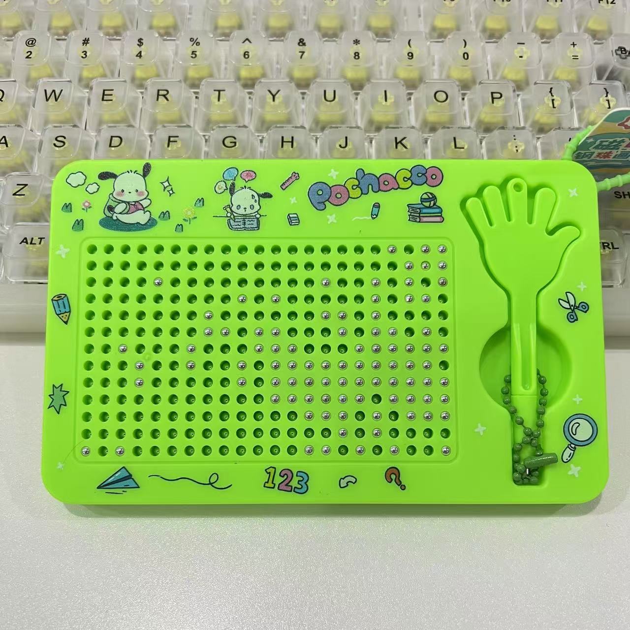 파차독 미디엄 마그네틱 스틸 볼 드로잉 보드-그린