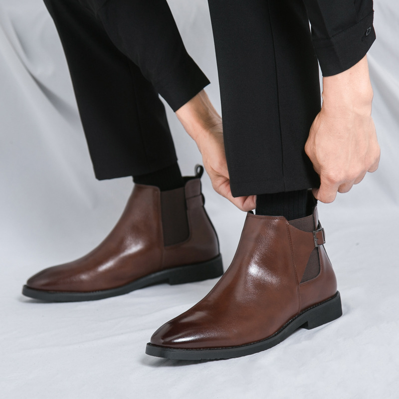 Cross-border tallas grandes 46 botas Chelsea 2025 primavera y otoño nuevos hombres británicos botas cortas de media punta 45 botas de cuero para hombres