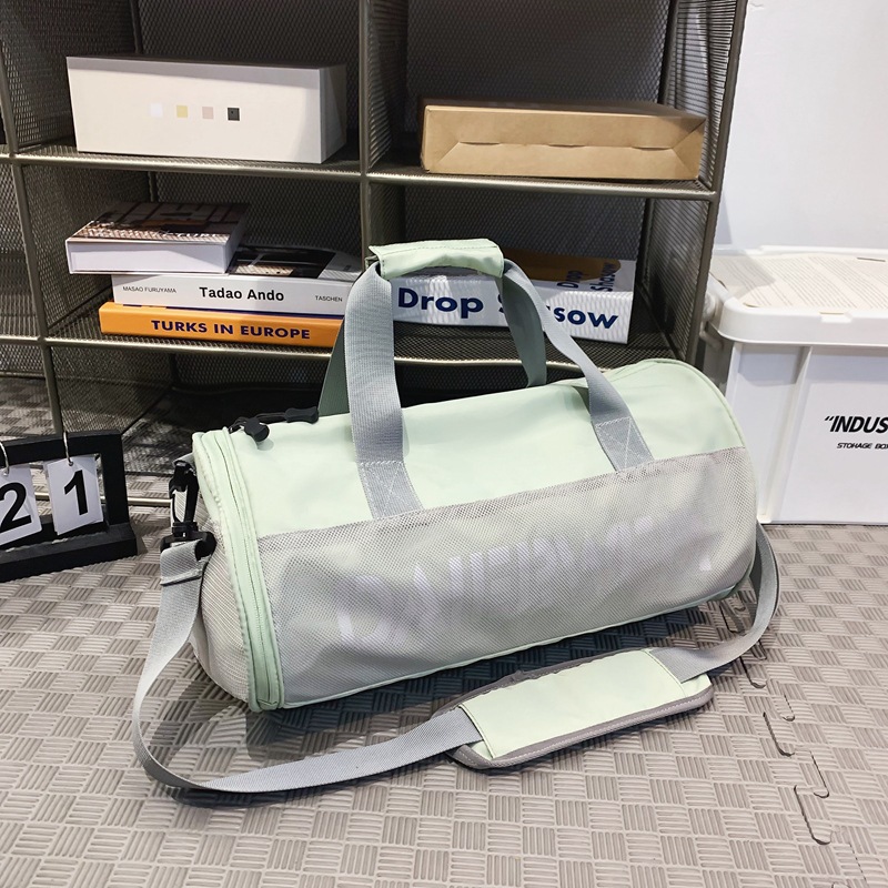 Bolsa cilíndrica simple de letras de gran capacidad nueva moda bolsa deportiva de fitness bolsa de viaje ligera a prueba de agua
