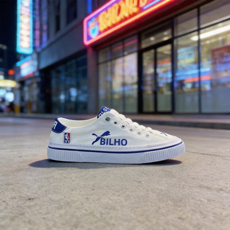 Slip-on white sneakers 2026 new European style breathable canvas soft-soled casual men's shoes Slip-on white sneakers 2026 new European style breathable canvas soft-soled casual men's shoes