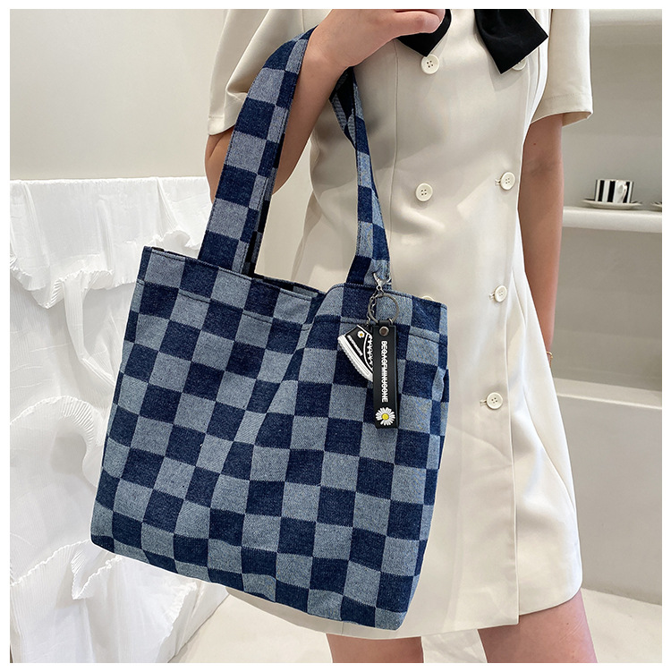 Fashion Plaid Square Open Tote Bag display picture 1