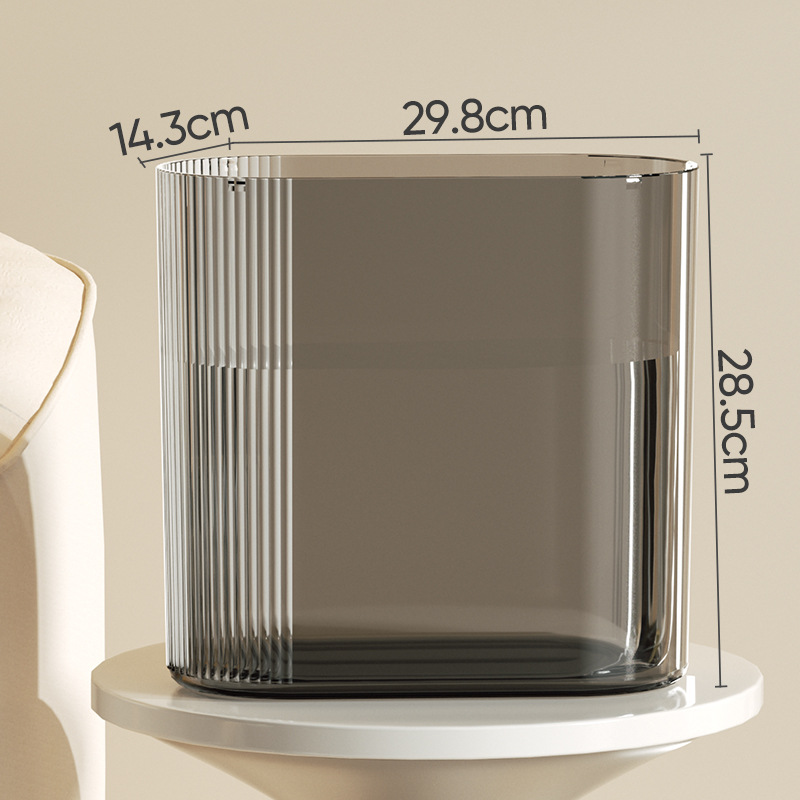 투명한 회색의 고급스러운 꽃통