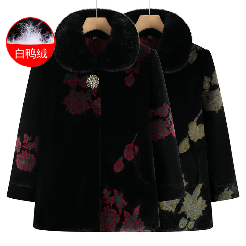 New winter down jacket for middle-aged and elderly women, featuring a faux fur design and extra padding for warmth