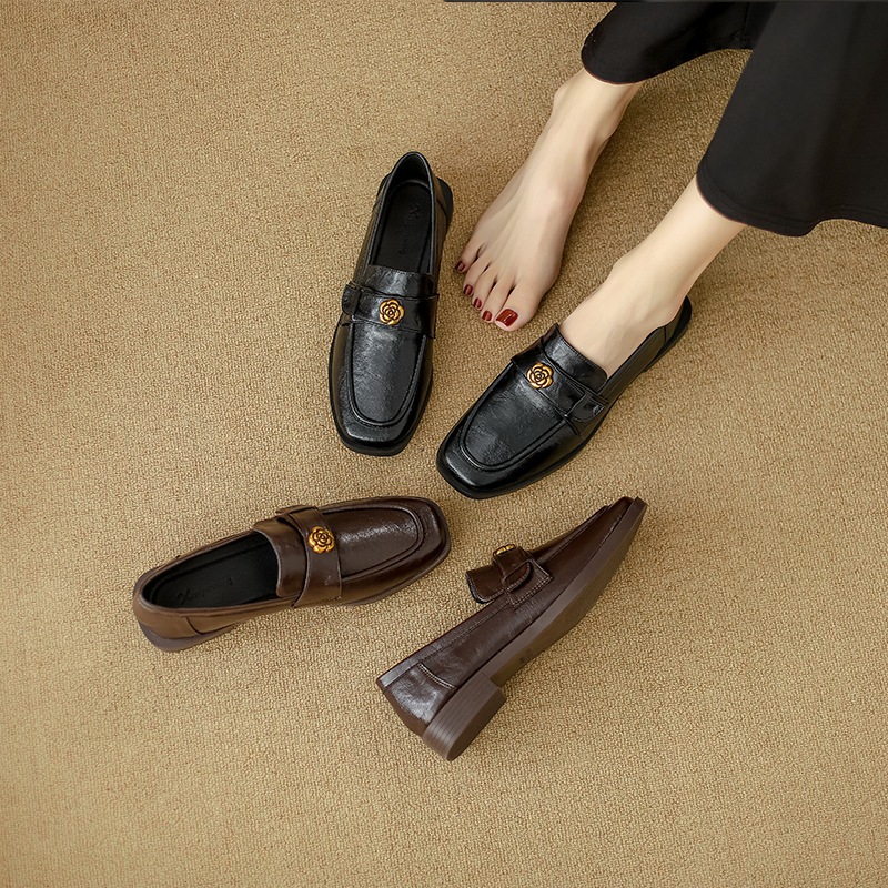 Slip-On Loafers for Women, British Style Black Flat Leather Shoes, Beanie Shoes, Professional Large Size Women's Shoes 35-42