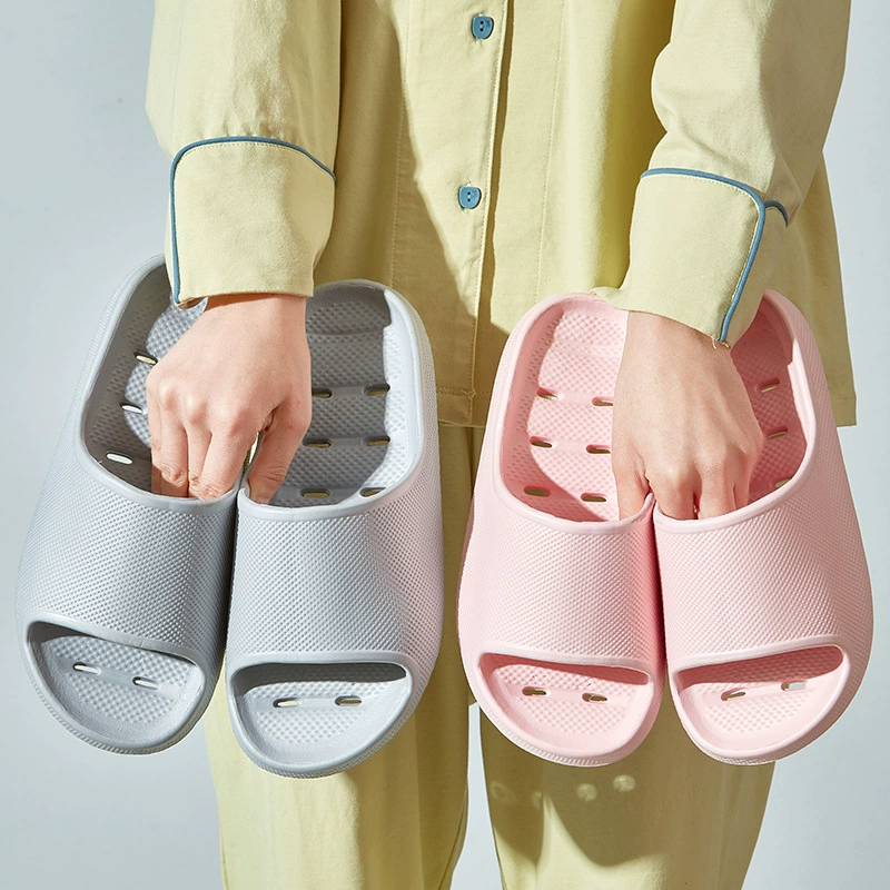 Домашняя одежда уединения с высококлассной популярной летней обуви 2024 женские сандалии мужские новые модные сандалии противоскольжение