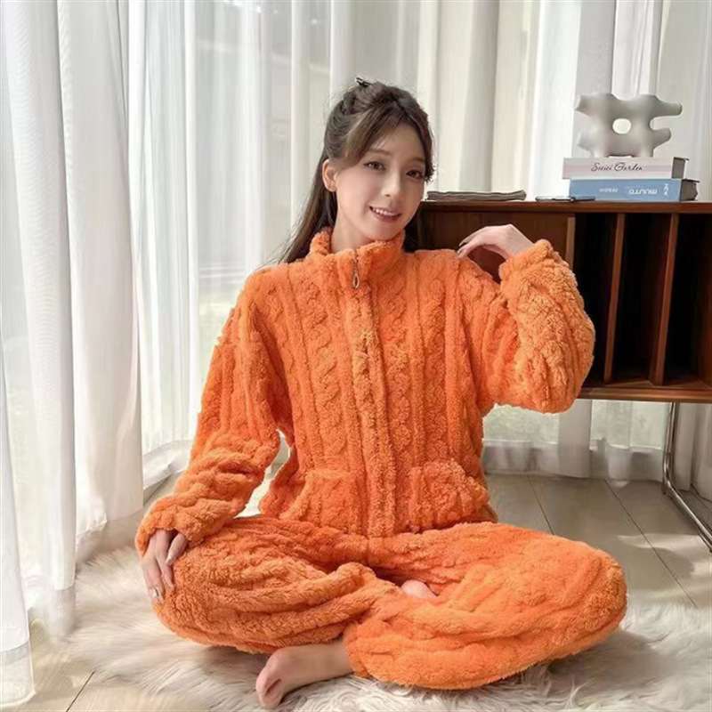 2025秋冬新款加厚保暖珊瑚绒睡衣拉链提花带口袋外穿家居服女套装|undefined
