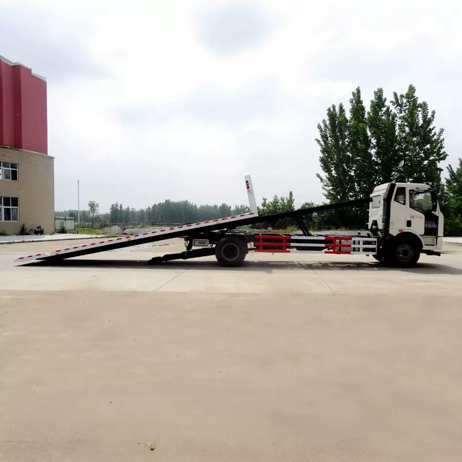 解放J6一拖一清障车 道路救援拖车 大柴240马力 轴距5800