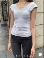 BM风 辣妹灰色条纹V领无袖针织衫T恤女bm修身显瘦内搭打底衫上衣