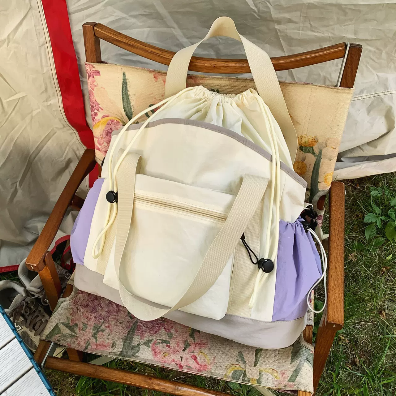 斜挎包女秋冬新款山系运动水桶包百搭外出登山挎包男女学生单肩包