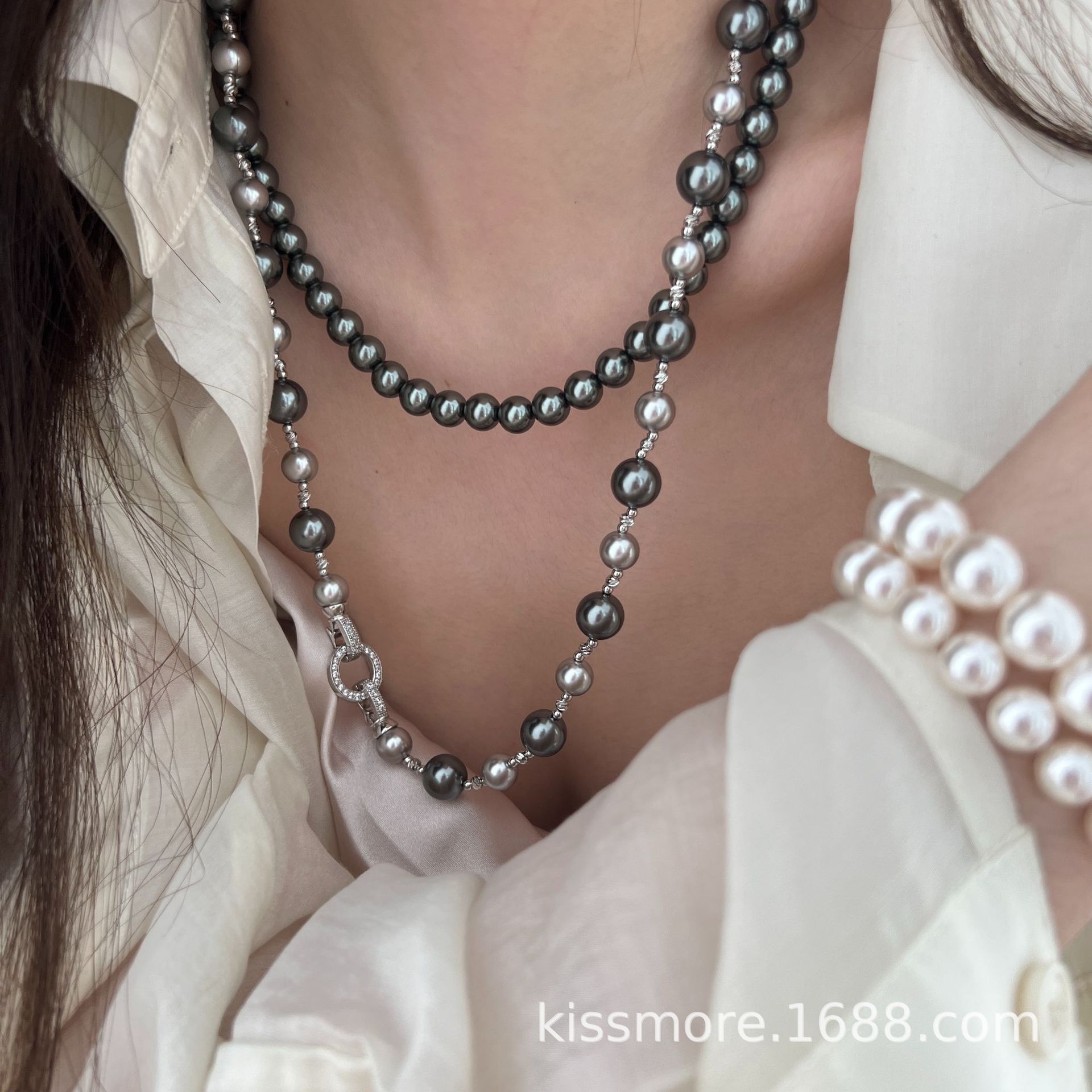 灰色间隔满钻珍珠圆环扣项链26.jpg