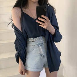 韩国chic 早春新品女装韩系简约纯色翻领宽松衬衫+吊带衫两件套