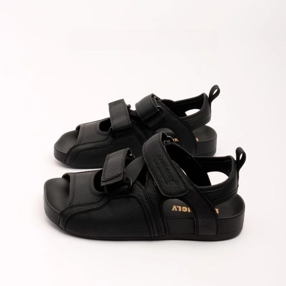 2025 New Niche Crooked Square-toe Sandals Women's White Black All-match Flat-heeled Velcro Casual Beach Sandals