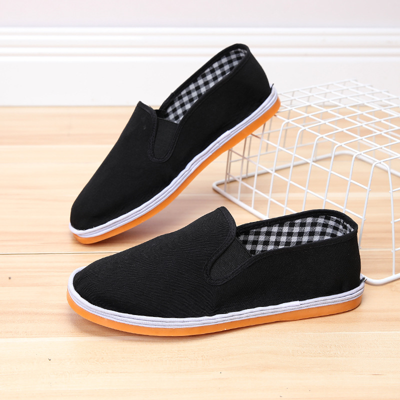 Viejos zapatos de tela de Beijing, zapatos de tela sólida, zapatos casuales caseros, zapatos de hombre ligeros y cómodos.