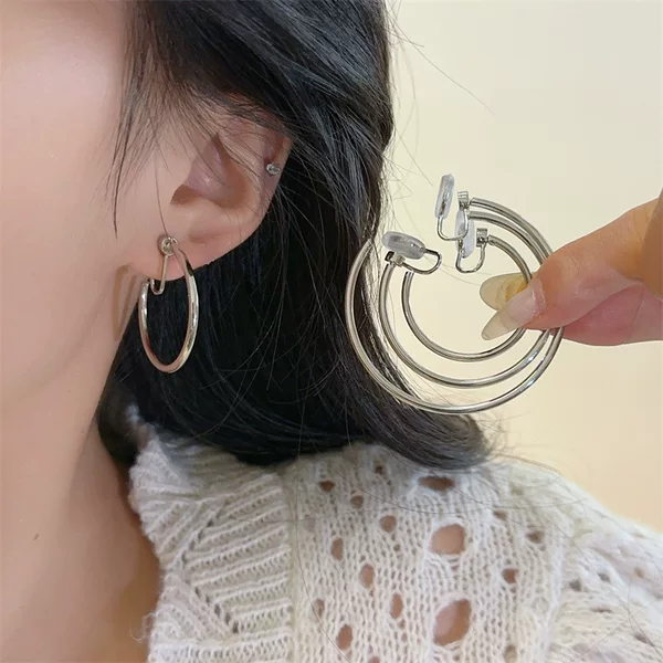 Zhao Rusi's Same Style with Simple Ring Mosquito Incense Plate Ear Clip without Ear Holes Women's Simple Atmospheric Commuter All-match High-end Ear Ring