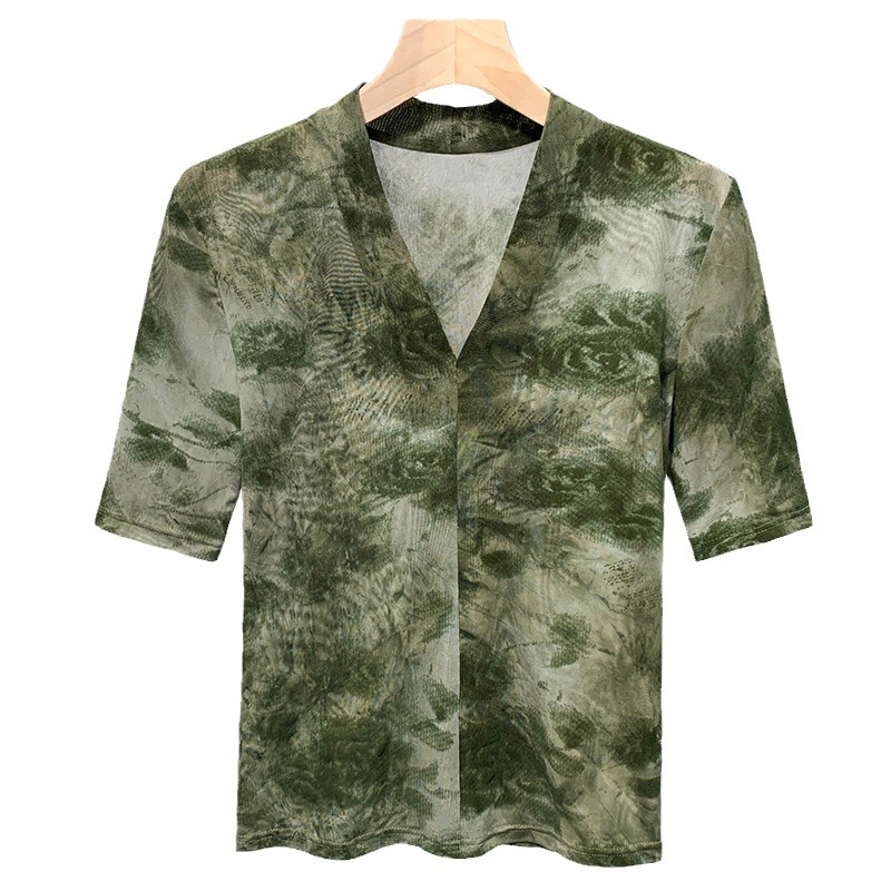 Temperamento de cuello en V camiseta de manga media para mujeres 2024 nueva moda de principios de otoño envejecimiento extranjero chaqueta de vestir teñido camiseta de cinco mangas