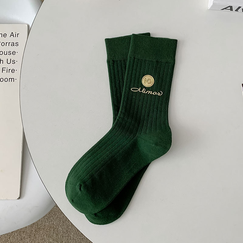 2025d Ins Hot Stamping Winter New Versatile Internet Celebrity Cotton Trendy Mid-Calf Socks_voghion.com