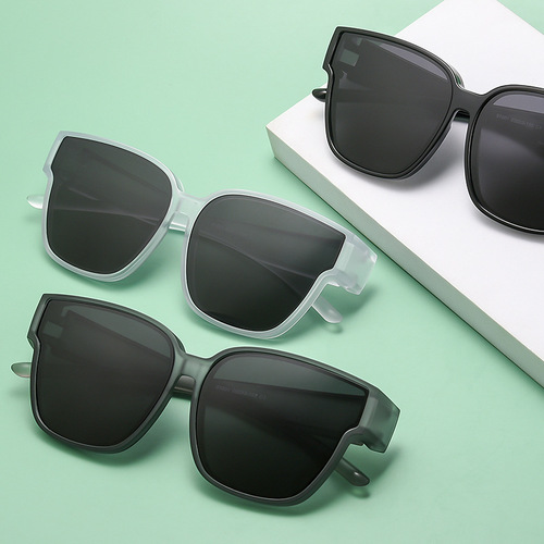 Danyang glasses new portable sunglasses men's outdoor driving mirror polarized gray sunglasses women's myopia glasses set