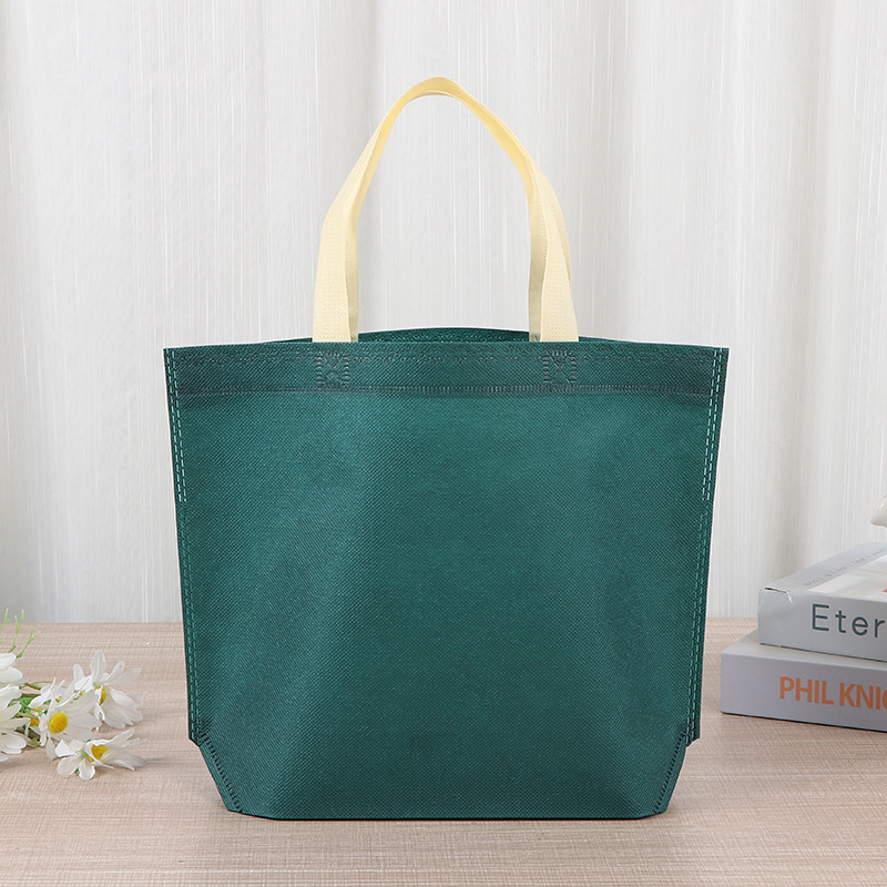 Bolsas de tela no tejida en blanco en stock, bolsas de tela no tejida portátiles, bolsas de prenda, logotipo de impresión image 5