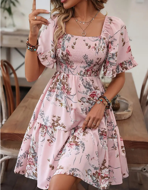 Floral Kleid Mit Eckigem Ausschnitt Und Gerafften Ärmeln_voghion.com