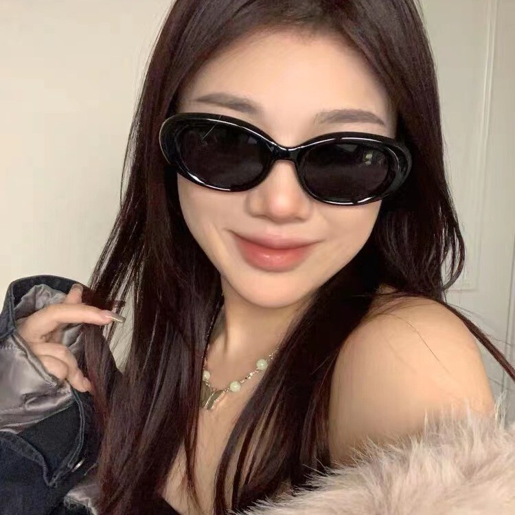 Black Oval Large Frame 2023 Korean Style Vacation Gm Sunglasses for Women, European and American High-End Style Ins Sunglasses, Vacation Sunglasses Black Oval Large Frame 2023 Korean Style Vacation Gm Sunglasses for Women, European and American High-End Style Ins Sunglasses, Vacation Sunglasses