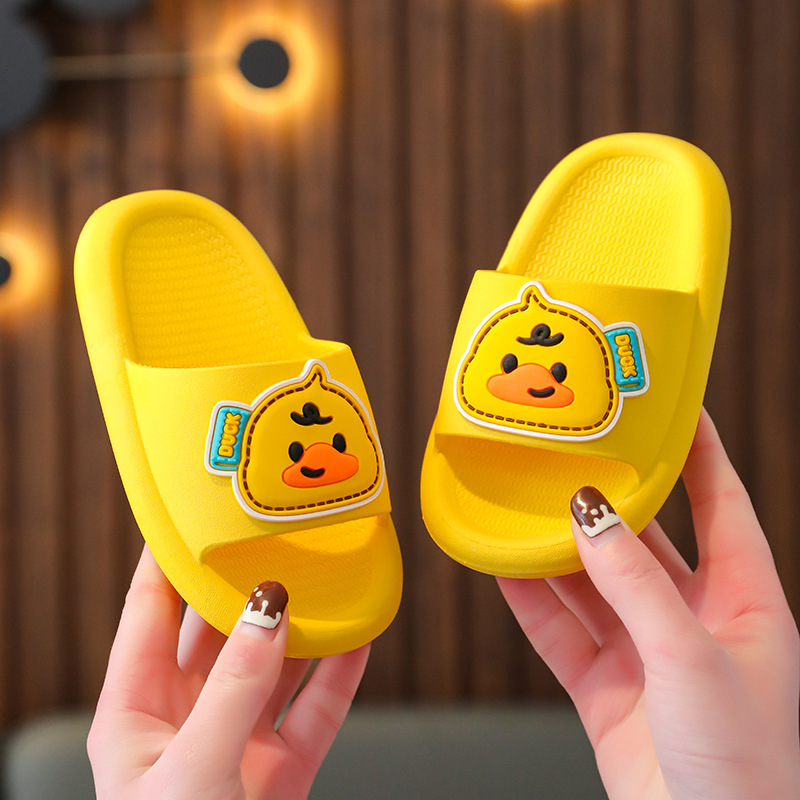 Children's Slippers 2025 New Summer Men's and Women's 2-12 Years Old Cute Baby Cartoon Non-Slip Soft Bottom Sandals Kidsren's Shoes