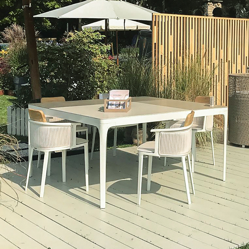 Mesas y sillas de patio para exteriores, diseño para hoteles, villas y resorts, mesas impermeables y resistentes al sol, mesas y sillas de aleación de aluminio para jardín y terraza