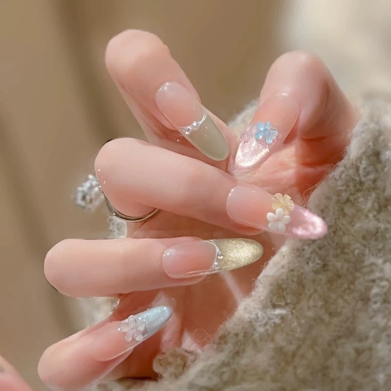 リッチガールのフラッシュハイエンドピンクとパープルのフレンチキャットアイウェアラブルネイルパウダーダイヤモンドプリンセスネイルアート完成品フェイクネイル|undefined