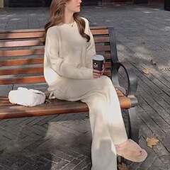 孕妇装秋装套装外出时尚款网红针织毛衣女洋气显瘦休闲两件套秋冬