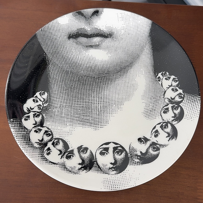 Face necklace
