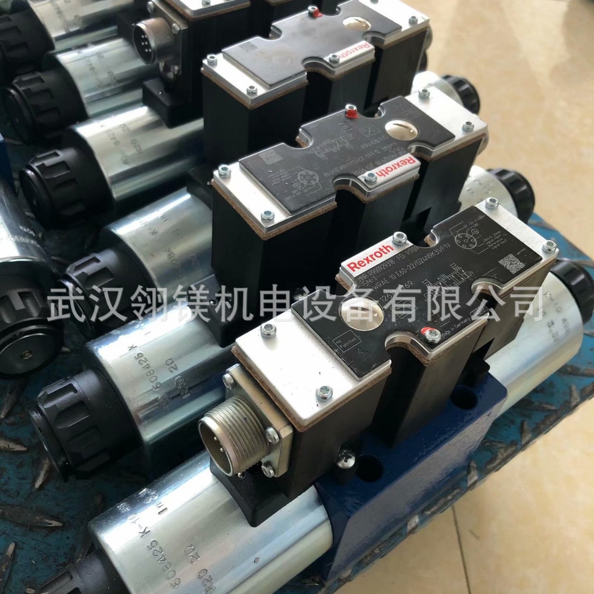 REXROTH电磁换向阀,型号:4WE6D62/EG24N9K4，A10VS018DFR1/31R-PP