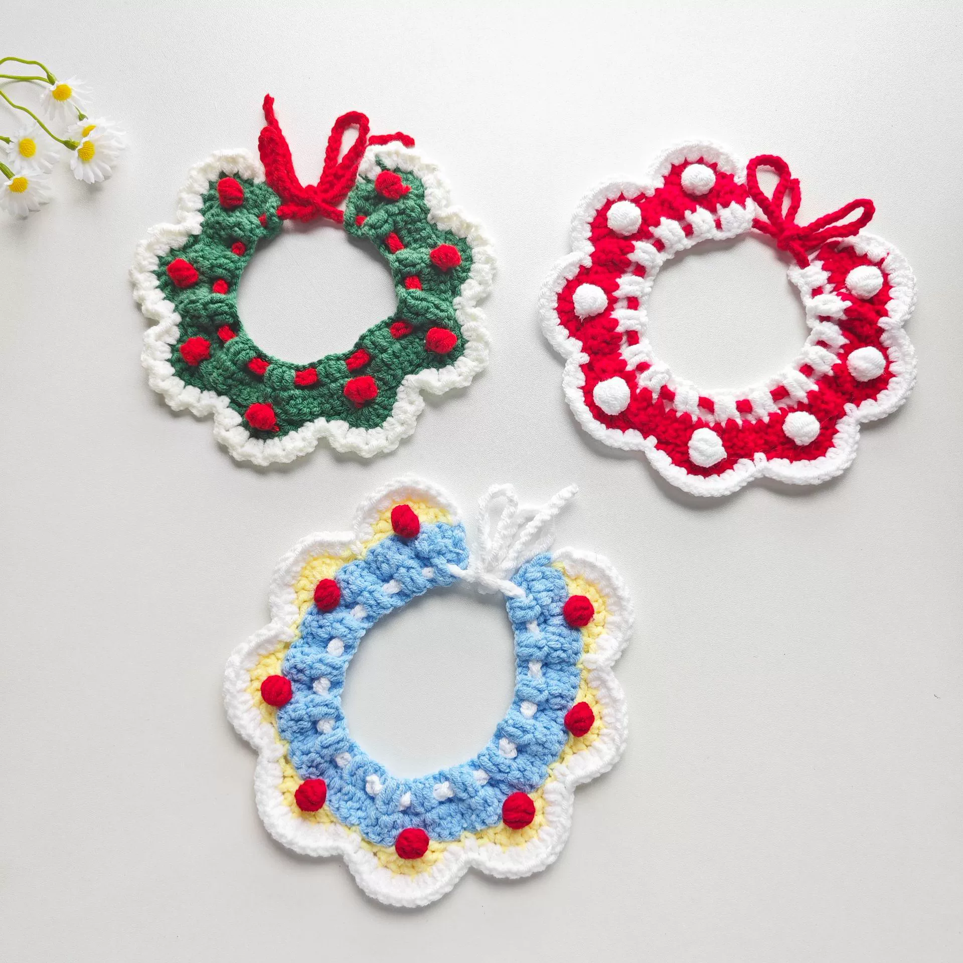 Кошачий нагрудник Собачий нагрудник Белоснежка Вязаные аксессуары для домашних животных Ошейник шерстяной воротничок с воротником-бабочкой