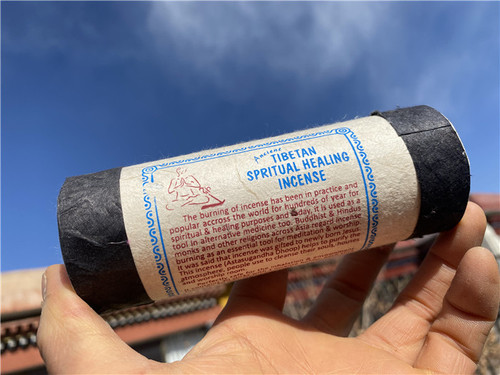 Nepal's ancient Tibetan medicine formula, traditional cedar wood Tibetan incense incense stick, colorful short tube hardcover with incense stick