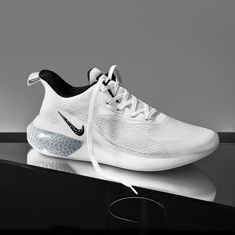 Summer mesh breathable lightweight running sneakers for leisure