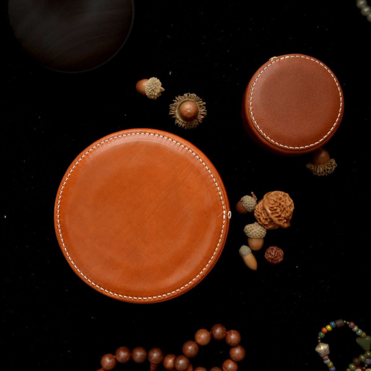 Vegetable-Tanned Leather Storage Box, Handmade Leather Box, Walnut Bracelet Storage Bag, Desktop Jewelry Storage, Dust-Proof Customization