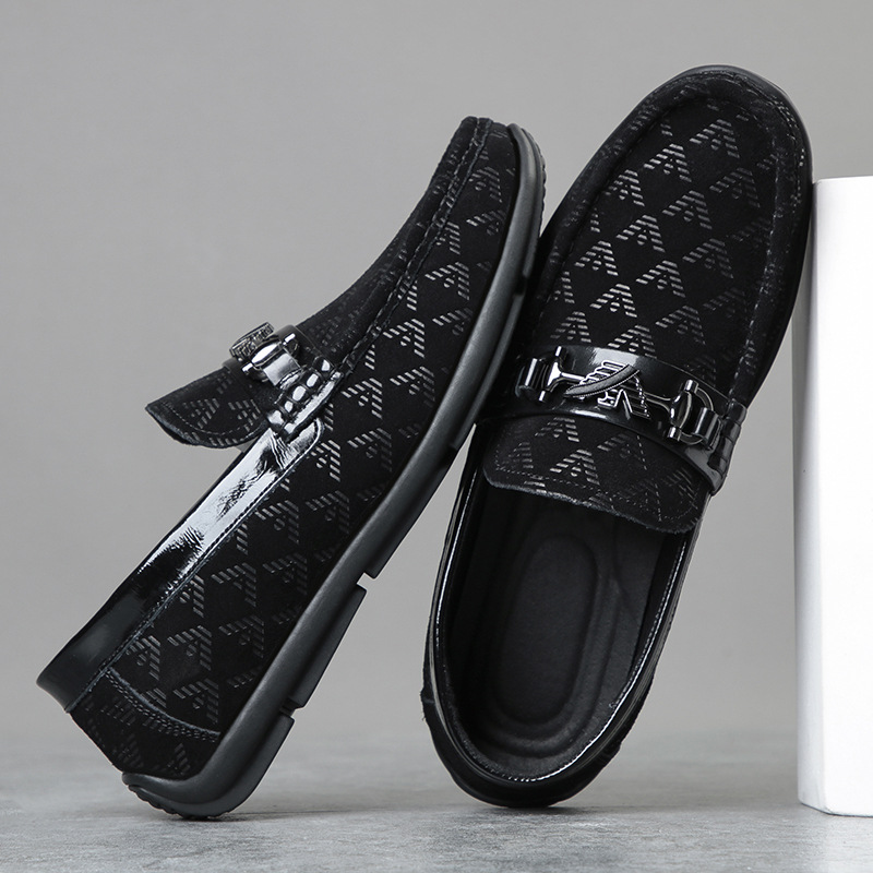 Nuevos zapatos de conducción jóvenes de moda en relieve de piel de vaca de gamuza para hombre zapatos de cuero genuino de una sola capa zapatos de superficie suave de fondo suave para hombre